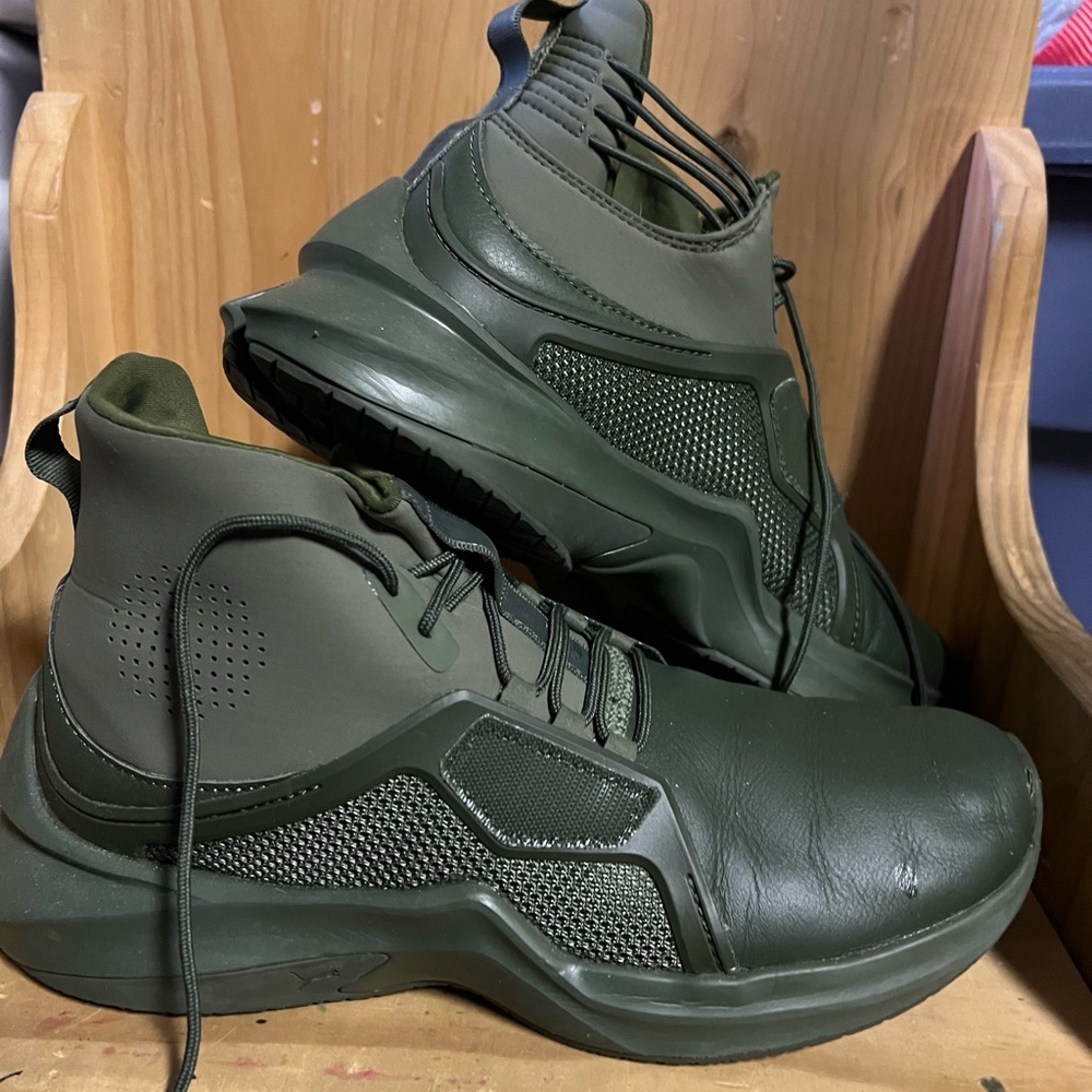 Gently by Rihanna Ignite Puma high top sneakers